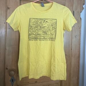 Talking Heads Burning Down the House Yellow Fitted Short Sleeve Tee Size Medium